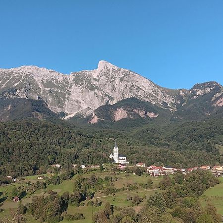 Apartma Pr Urarj Kobarid Esterno foto