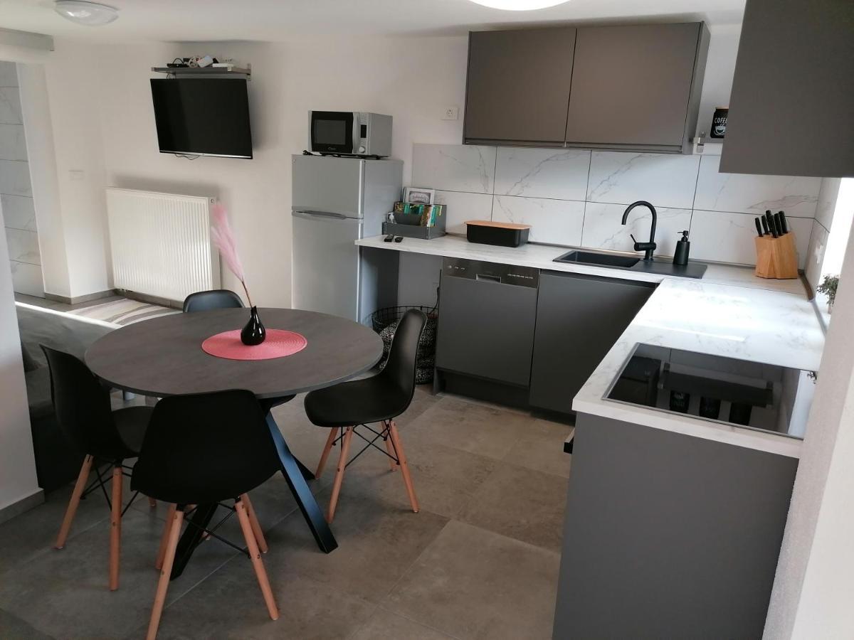 Apartma Pr Urarj Kobarid Esterno foto
