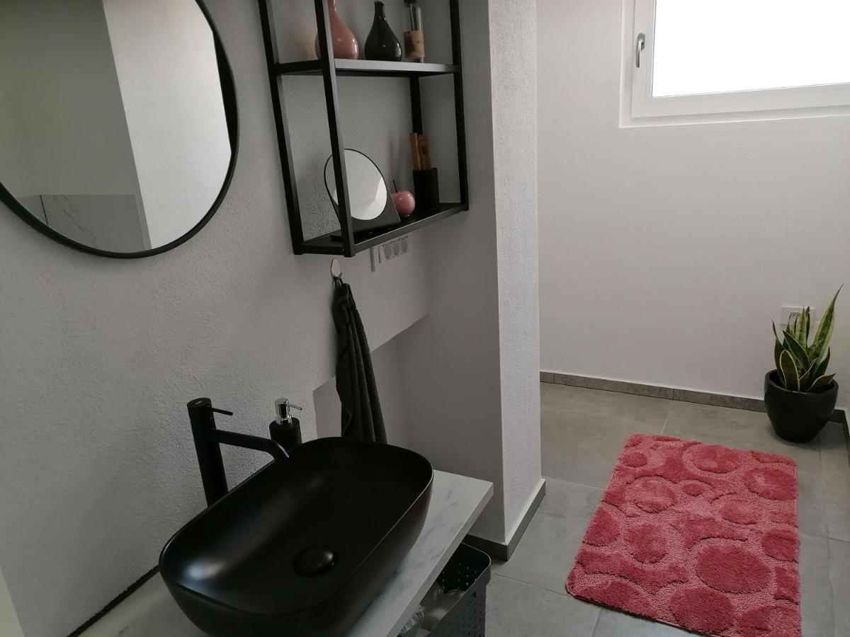 Apartma Pr Urarj Kobarid Esterno foto