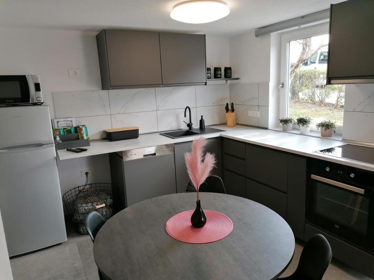 Apartma Pr Urarj Kobarid Esterno foto