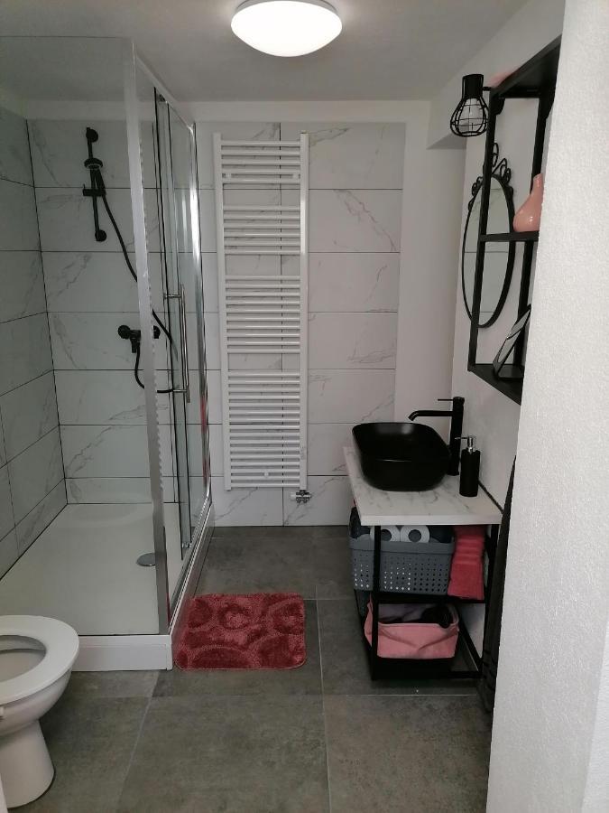 Apartma Pr Urarj Kobarid Esterno foto